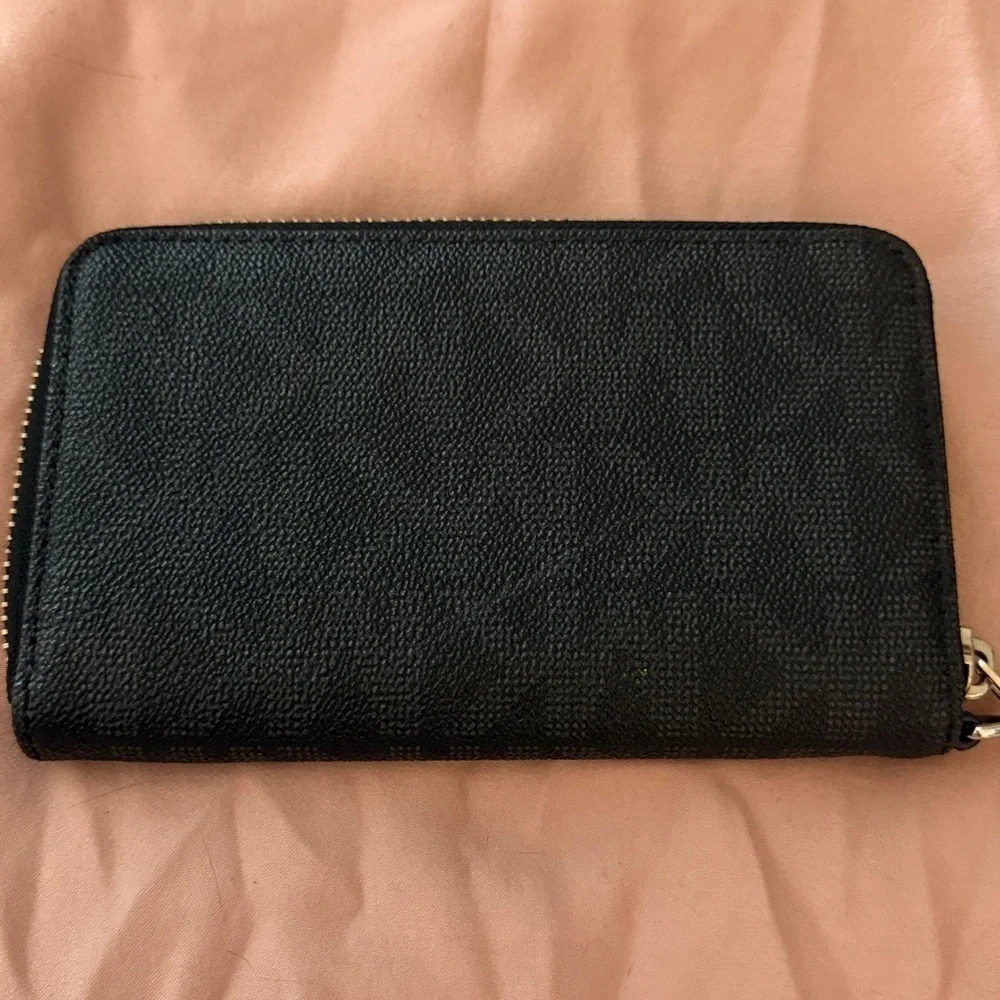 Michael Kors elegant black
